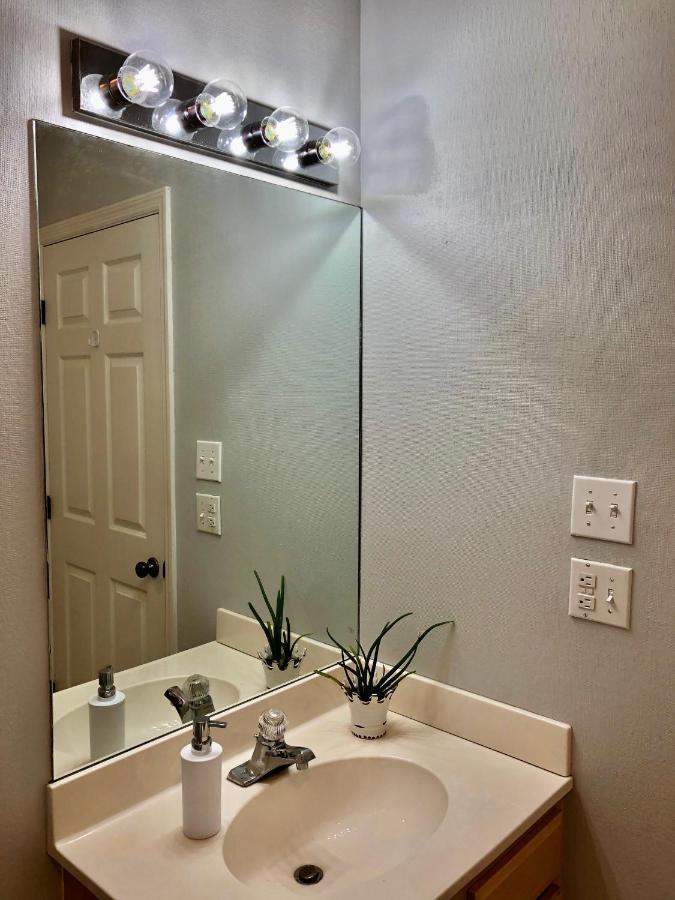 Sweet Spot In Pga Village 2 Beds B Apartment Carlton